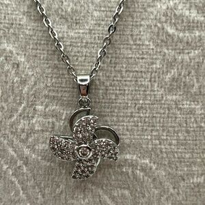 Fan Flower Spinning Windmill And Rhinestones Necklace Stainless Steel